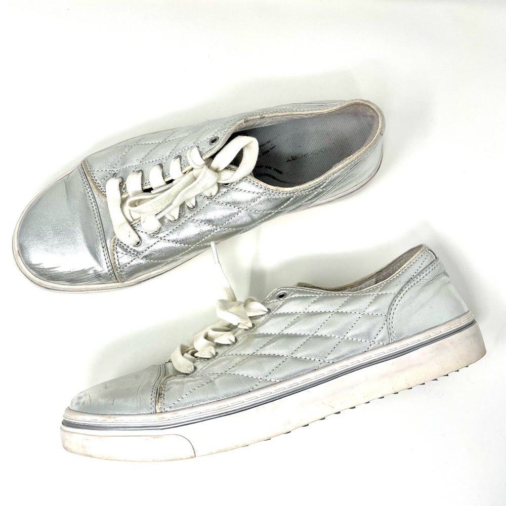 Rockport Women’s Silver Metallic Lace Up Sneakers 9.5